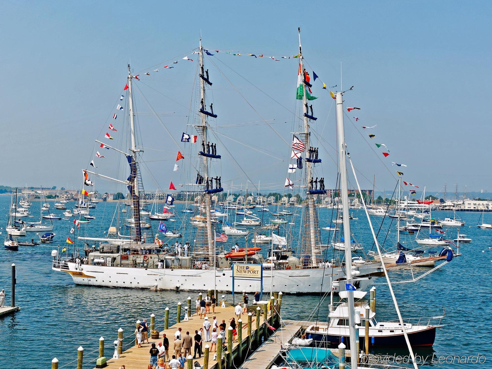 The Newport Harbor Hotel & Marina Esterno foto